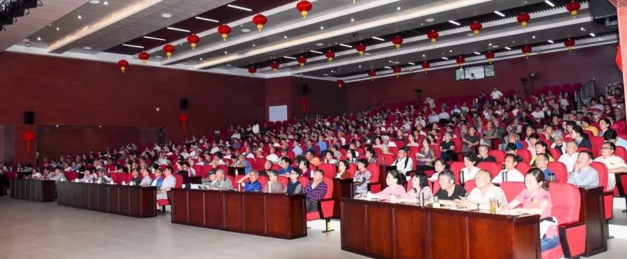 省书协主席吴雪走进安徽老年大学开展公益讲座(图6) 省书协主席吴雪走进安徽老年大学开展公益讲座(图6)