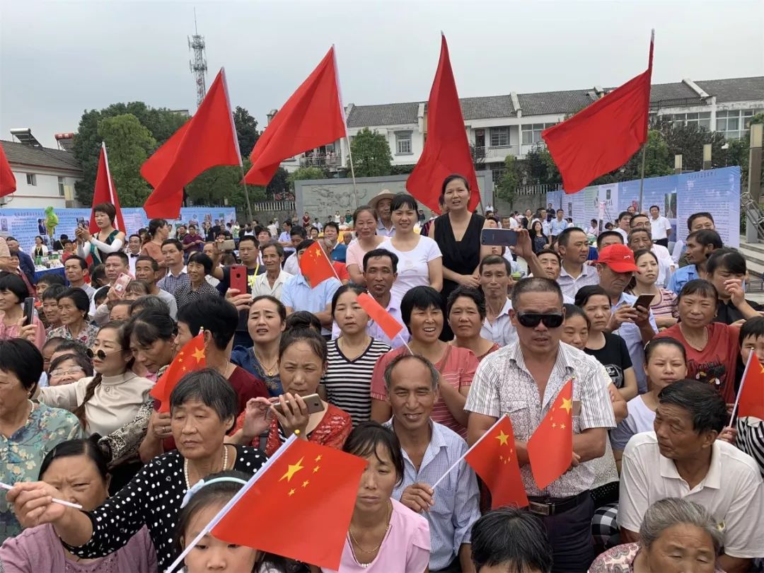 微信图片_20190916190530.jpg 到人民中去! | 省文联文艺志愿服务活动走进舒茶(图25)