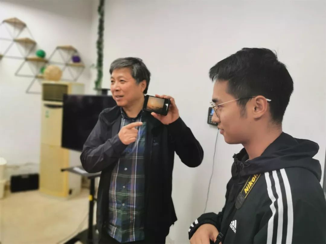 文艺名家进高校——省文联文艺小分队走进安徽理工大学(图13) 文艺名家进高校——省文联文艺小分队走进安徽理工大学(图13)