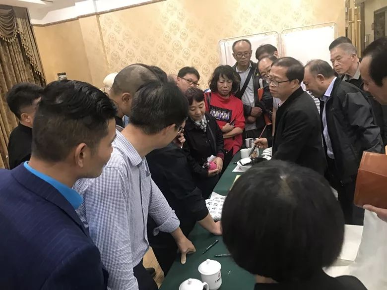 省书协赴太湖开展“到人民中去”——文艺志愿服务培训活动(图12) 省书协赴太湖开展“到人民中去”——文艺志愿服务培训活动(图12)