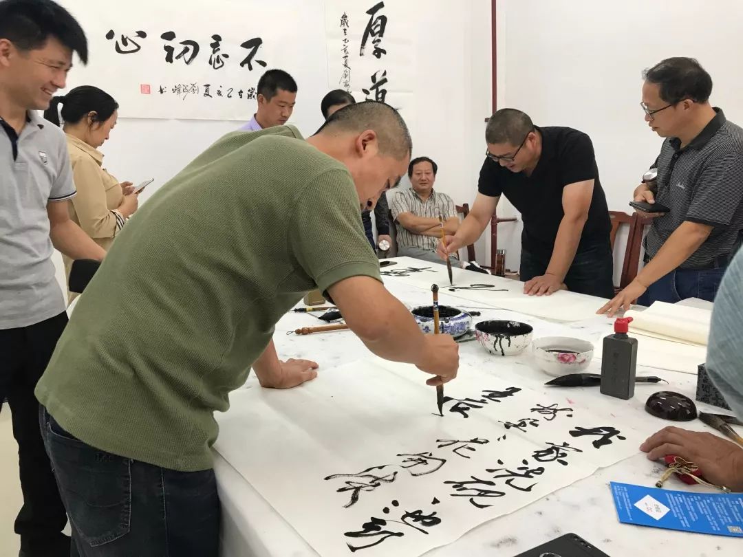 微信图片_20190920201447.jpg 省书协赴太和县旧县镇大张村开展文艺志愿服务活动(图10)
