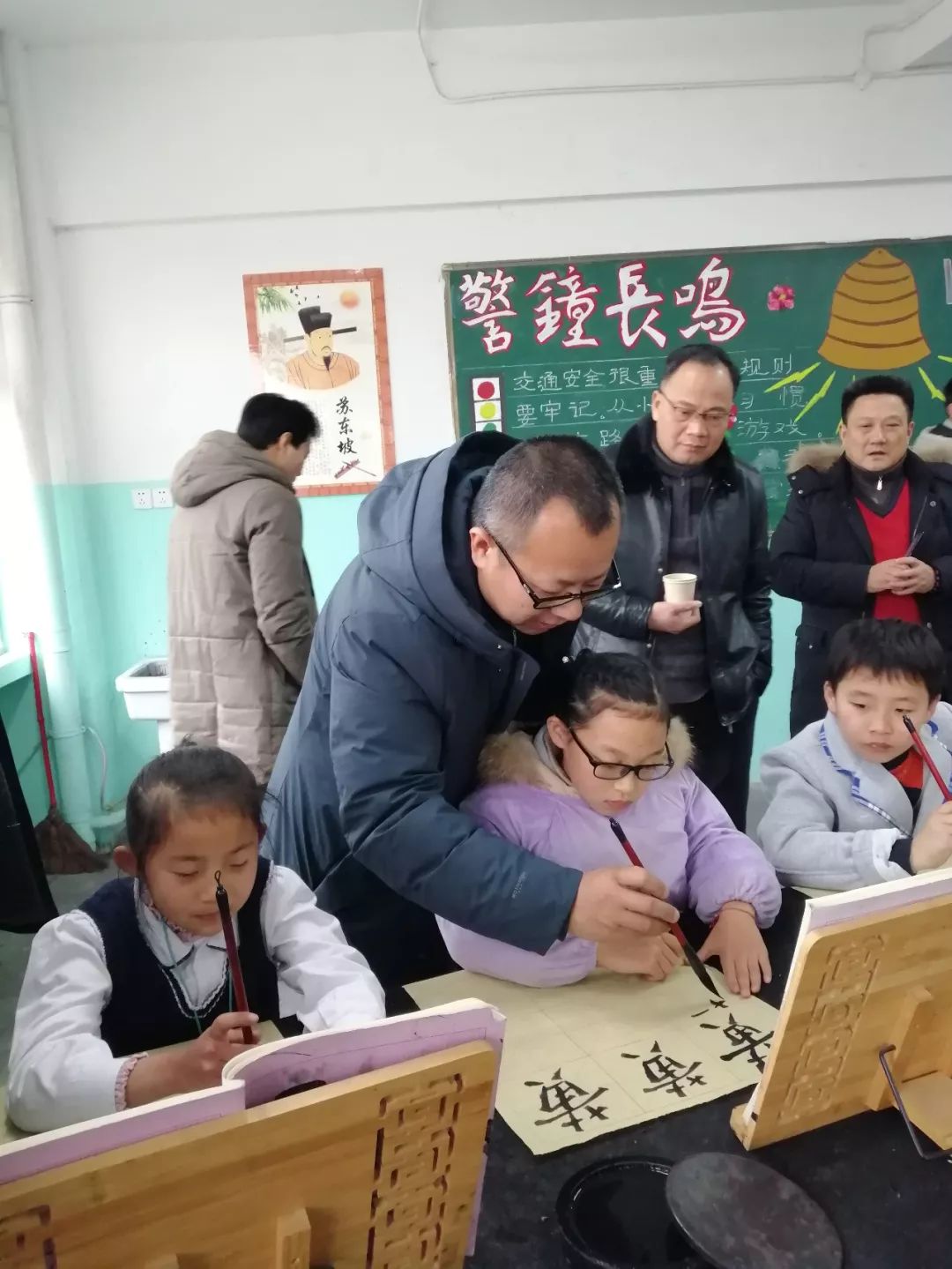 省书协教育培训工作委员会赴舒城县开展文艺志愿服务活动(图4)