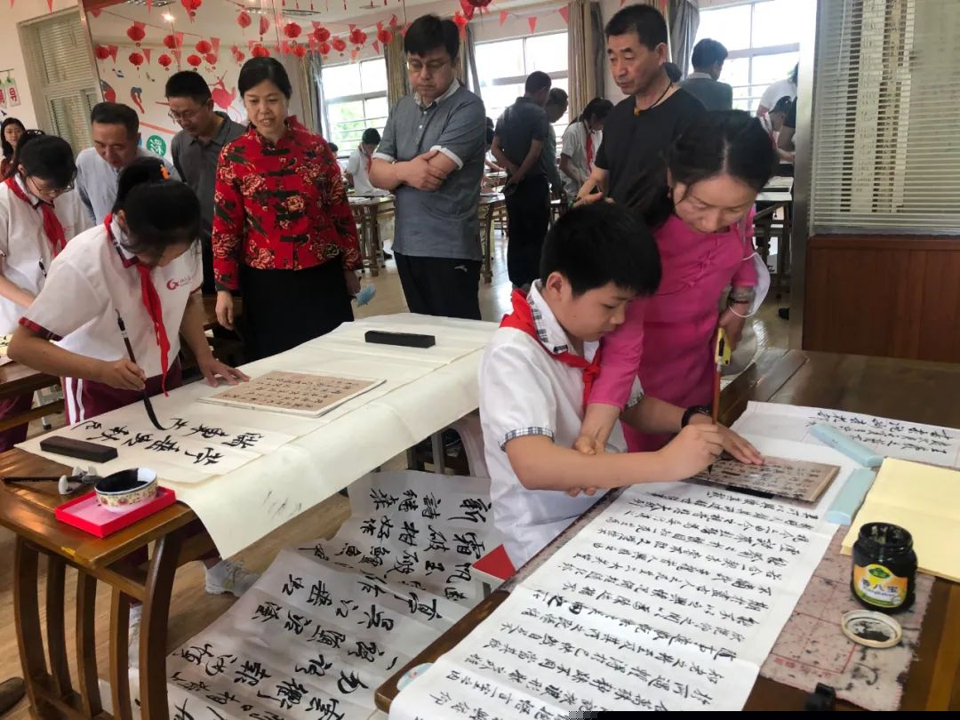 文艺进万家 健康你我他 | 省书协赴池州志愿服务活动(图9) 文艺进万家 健康你我他 | 省书协赴池州志愿服务活动(图9)