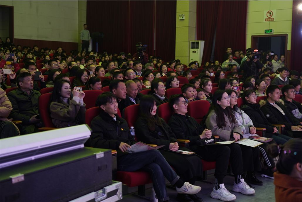 文艺名家进高校--省文联文艺小分队走进池州学院(图38)