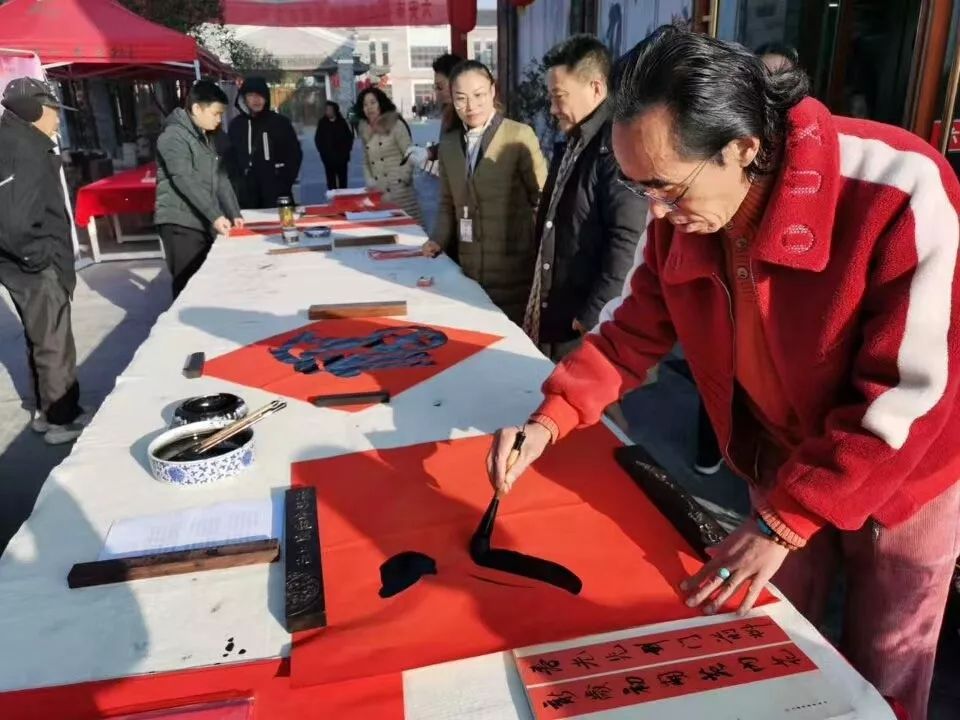 全省书法界深入开展2020“我们的中国梦”——文化进万家、暨“同心同书·祖国新春好”送万福进万家活动(图27) 全省书法界深入开展2020“我们的中国梦”——文化进万家、暨“同心同书·祖国新春好”送万福进万家活动(图27)