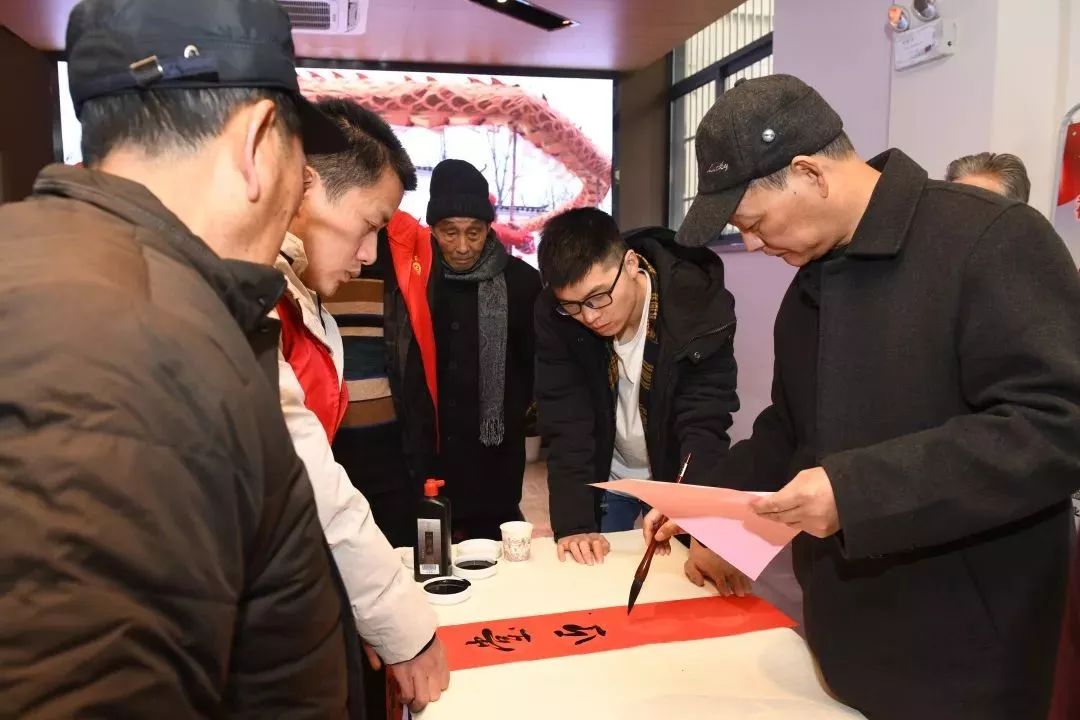 全省书法界深入开展2020年“我们的中国梦”——文化进万家暨“同心同书·祖国新春好”送万福进万家活动(二)(图58) 全省书法界深入开展2020年“我们的中国梦”——文化进万家暨“同心同书·祖国新春好”送万福进万家活动(二)(图58)