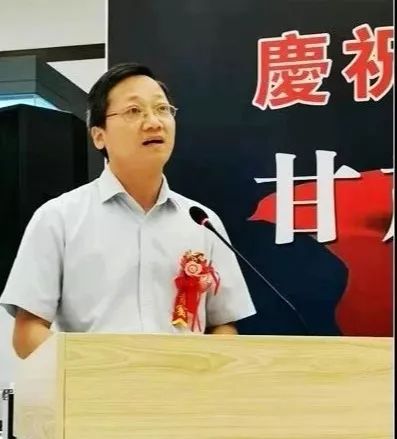 铜陵市文联党组书记、文联主席张进先生致辞.jpg 安徽铜陵与甘肃酒泉举办书法作品联展(图4)