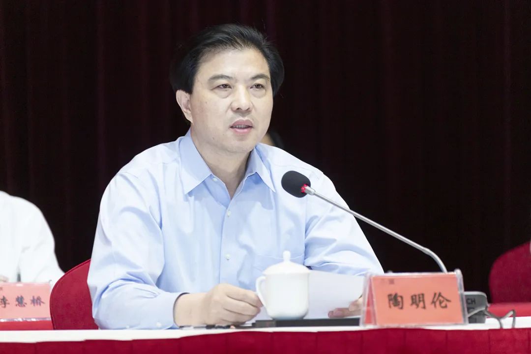 省文联第七次代表大会在合肥闭幕(图2) 省文联第七次代表大会在合肥闭幕(图2)