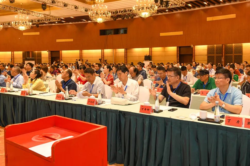 省文联第七次代表大会在合肥闭幕(图6) 省文联第七次代表大会在合肥闭幕(图6)
