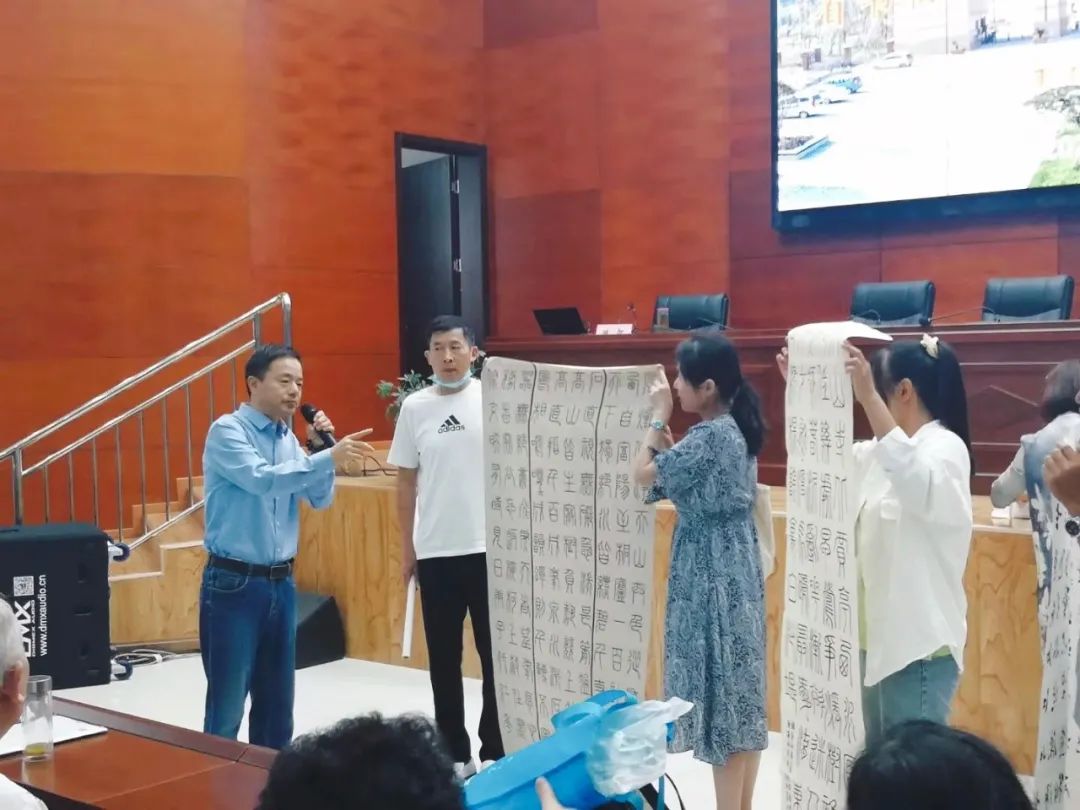 省书协在临泉举办公益大讲堂(图5) 省书协在临泉举办公益大讲堂(图5)