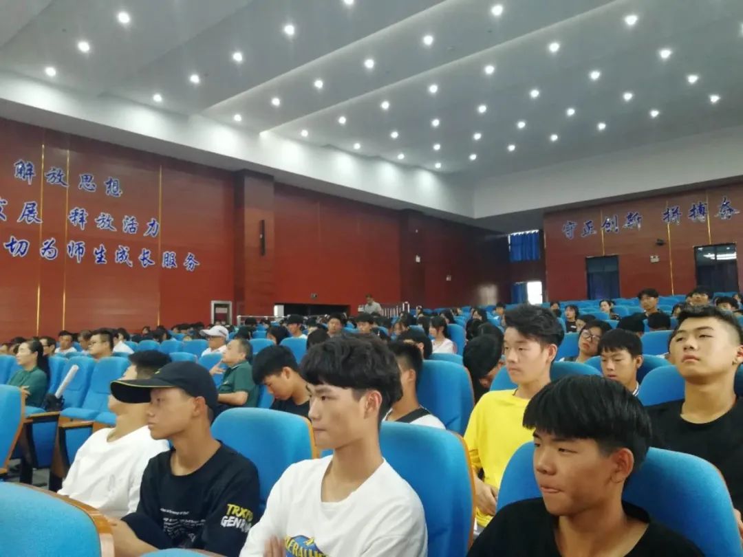 省书协在临泉举办公益大讲堂(图3)