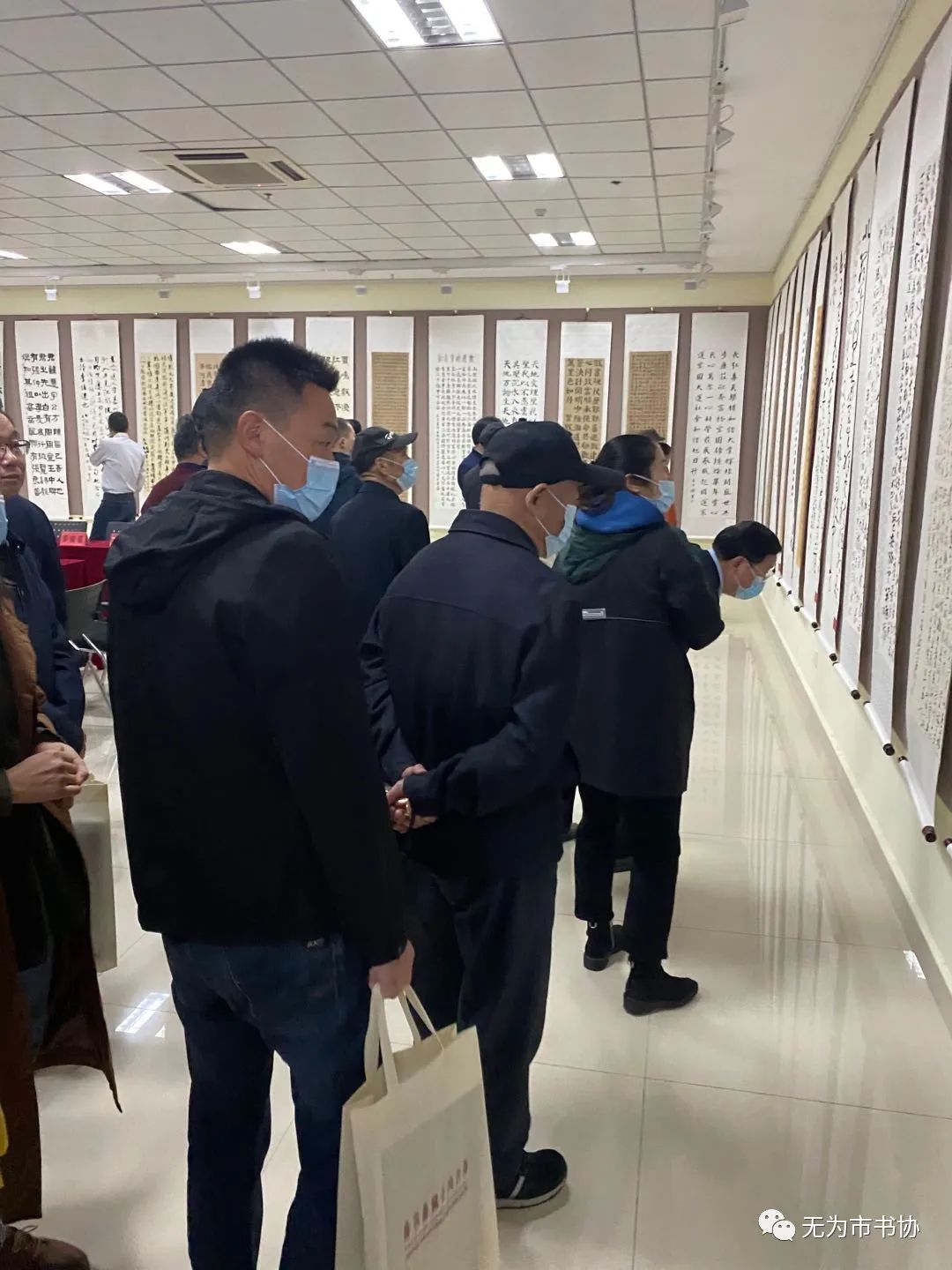 筆墨傳承經典 攜手共奔小康無為市脫貧攻堅·書法助力扶貧暨第二届臨摹與創作展(一)(图7) 筆墨傳承經典 攜手共奔小康無為市脫貧攻堅·書法助力扶貧暨第二届臨摹與創作展(一)(图7)