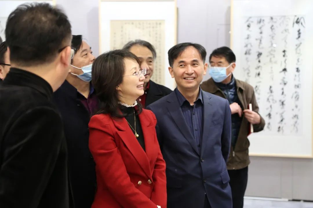 传承红色文化 携手共迎小康|苏皖两省六市书画展在蚌埠开幕(图4) 传承红色文化 携手共迎小康|苏皖两省六市书画展在蚌埠开幕(图4)