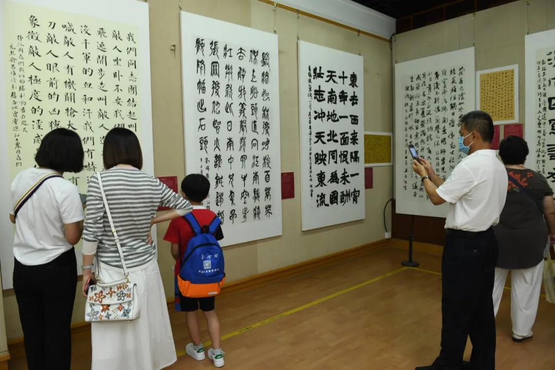 “初心如磐向未来”——安徽省百名书家书写红色家书红色诗词作品展在合肥开幕(图15)